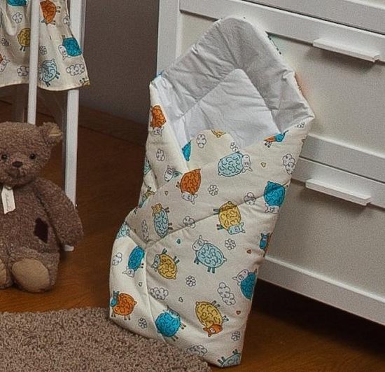 Inbakerdoek - Baby swaddle - 80x80cm - schaap