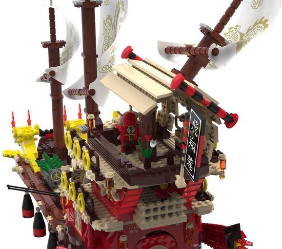 Piratenschip Bouwset - 2176 Bouwstenen - Inclus. Speedbot - Replica Lego - 7 figuren - Drakenvleugels - Gevangeniskooi, 3 maasten met zeil en afneembare dekken